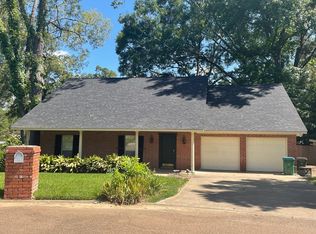 13 Pecan Way, Natchez, MS 39120