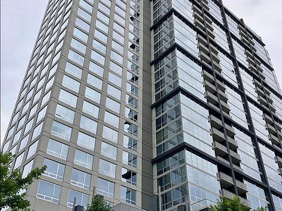 3rd image of 1901 S Calumet Ave #1502