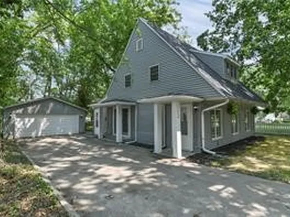 250 E Melrose Ct, Decatur, IL 62526