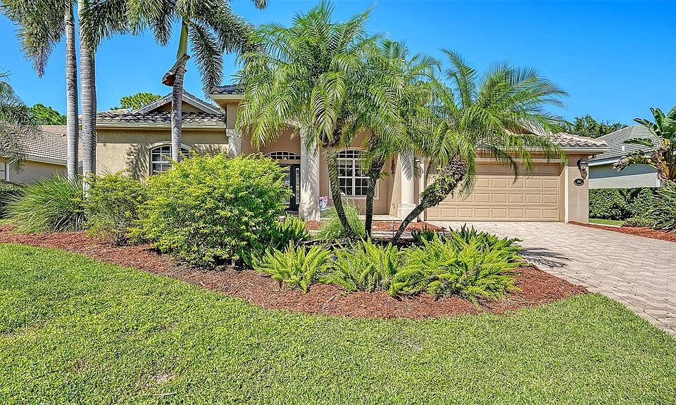 1st image of 819 GOLDEN POND COURT