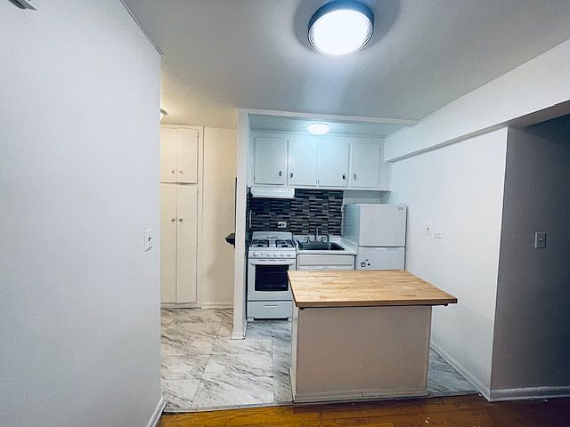 1st image of 2330 Voorhies Ave APT 3J