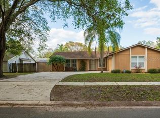 1424 Corner Oaks Dr, Brandon, FL 33510