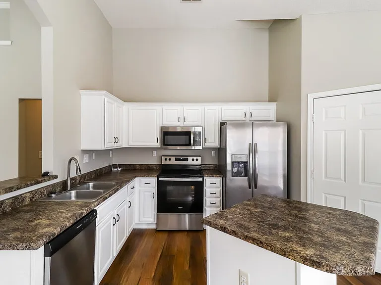 9165 Acadia Pl — Photo 7