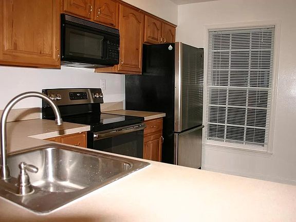 3rd image of 2536 S Walter Reed Dr Unit C