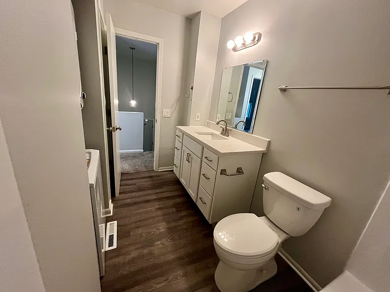 523 Cedar St NE #523 — Photo 19
