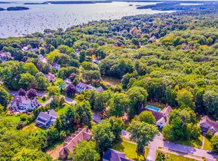 14 White Rock Dr, Falmouth, ME 04105