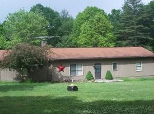 446 Piney Mountain Rd, Alderson, WV 24910