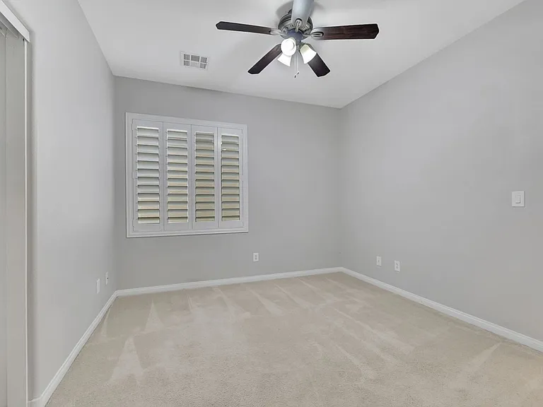 10345 Grizzly Creek St — Photo 12