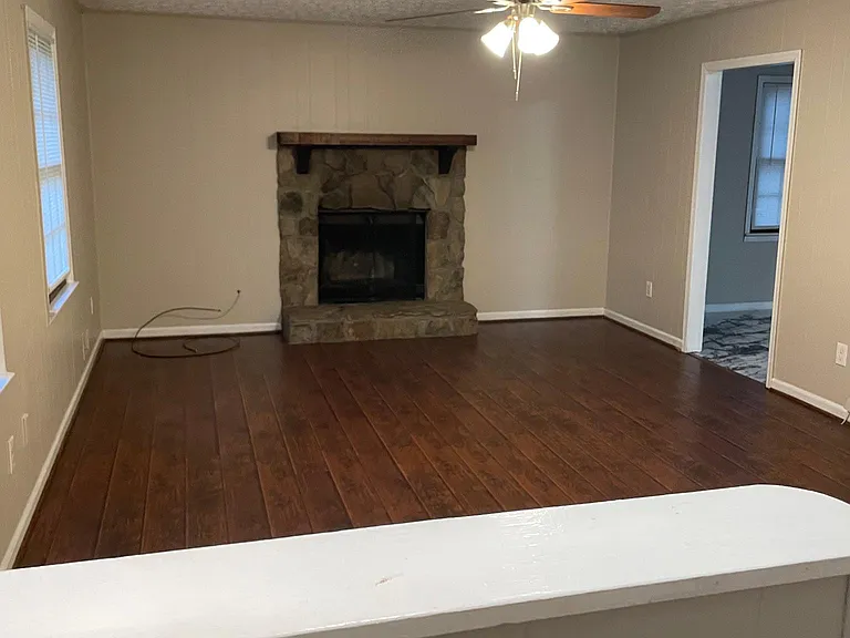 4220 Terrace Dr — Photo 5