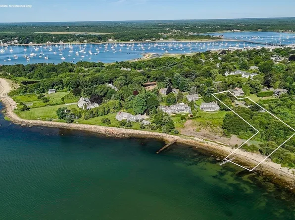 23 High St, Dartmouth, MA 02748