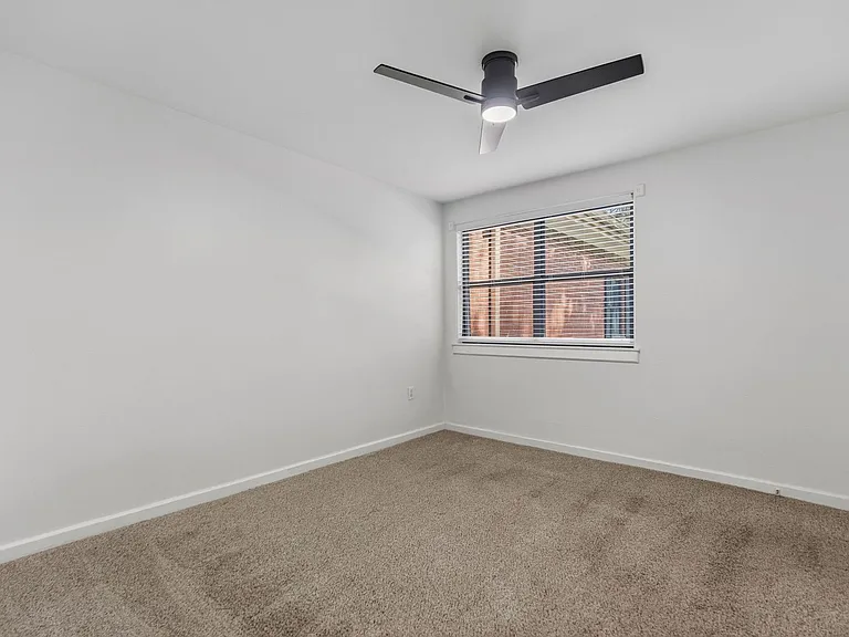 16 Faris Cir — Photo 18