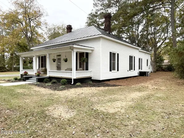 201 N Mill Street, Pikeville, NC 27863