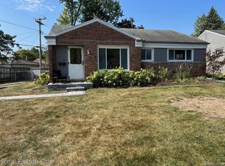 31915 Lamar Dr, Farmington, MI 48336