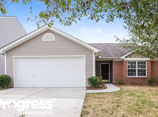 924 Clover Gap Dr, Charlotte, NC 28214