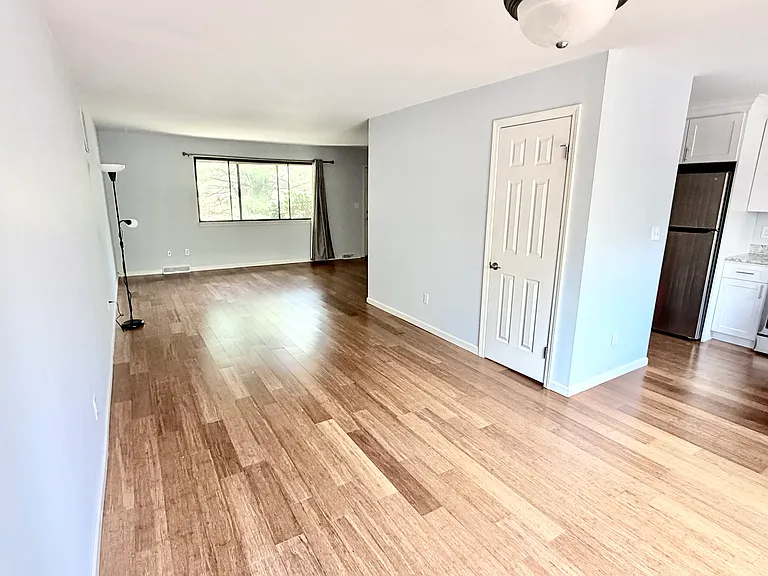 631 Churchill Dr #631 — Photo 31