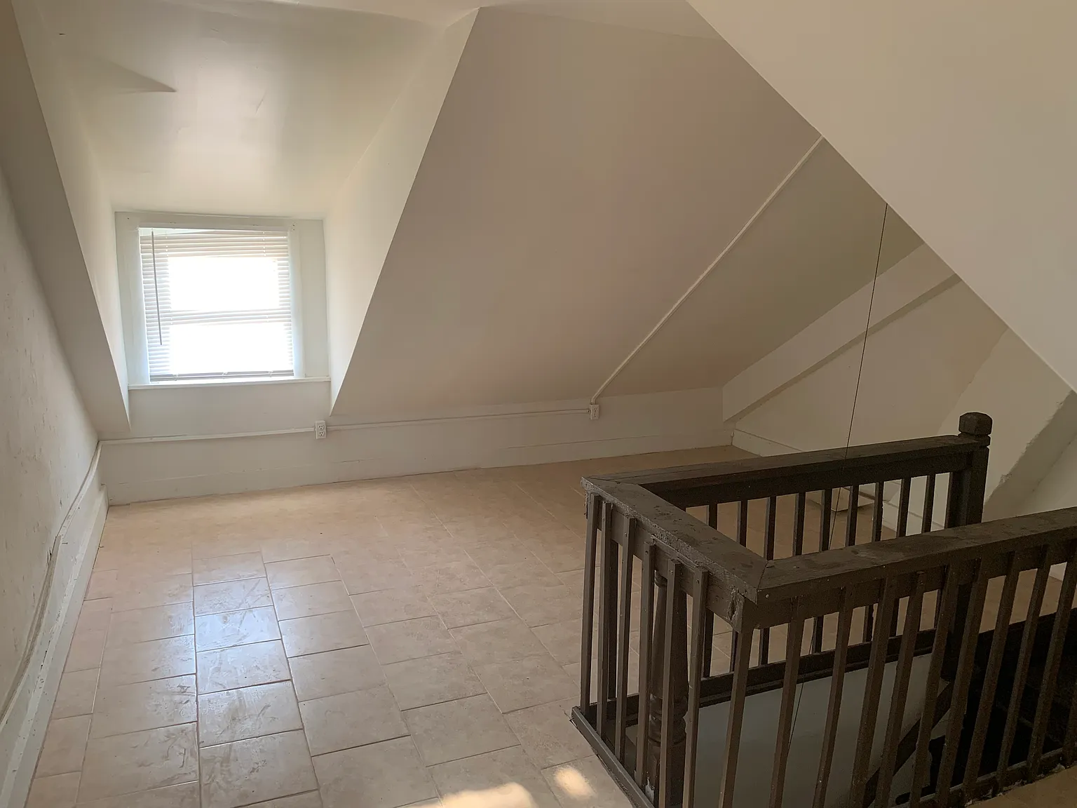 4 bed, 1150 sqft, $1,800 — Photo 3