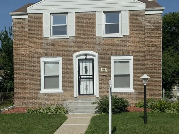 10118 S Luella Ave, Chicago, IL 60617