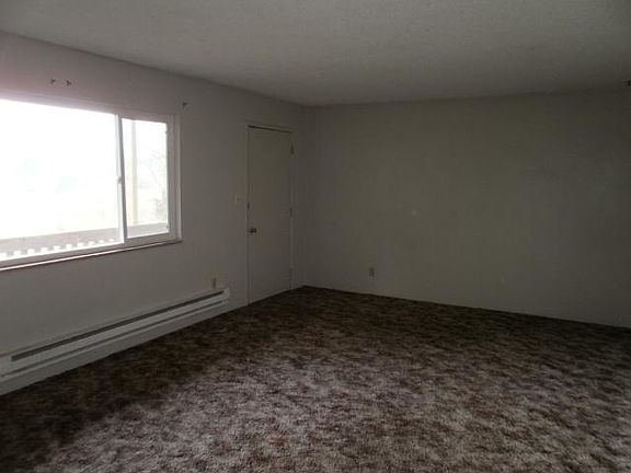 4th image of 114 Beacon Hill Dr APT 2