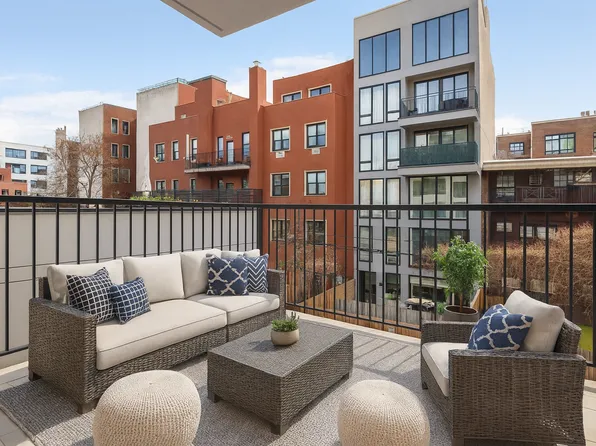 340 Metropolitan Avenue image 7 of 13