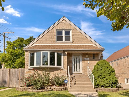 3216 N Pioneer Ave, Chicago, IL 60634
