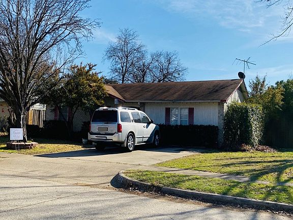 2nd image of 1906 Homestead Pl