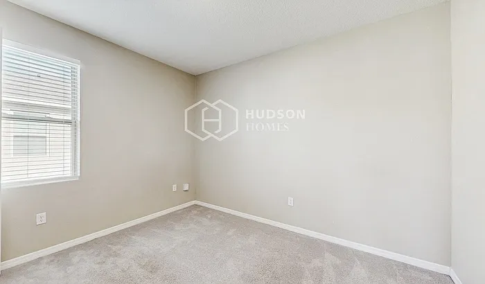 1527 Lyonsdale Ln — Photo 19