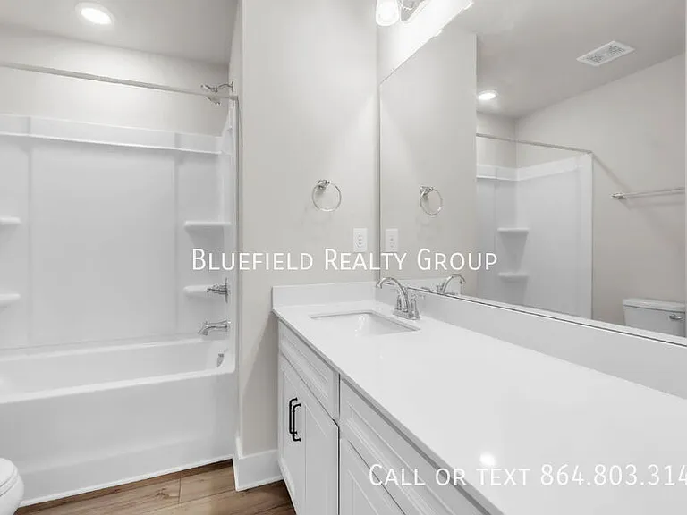 271 Dalmatian Dr — Photo 16