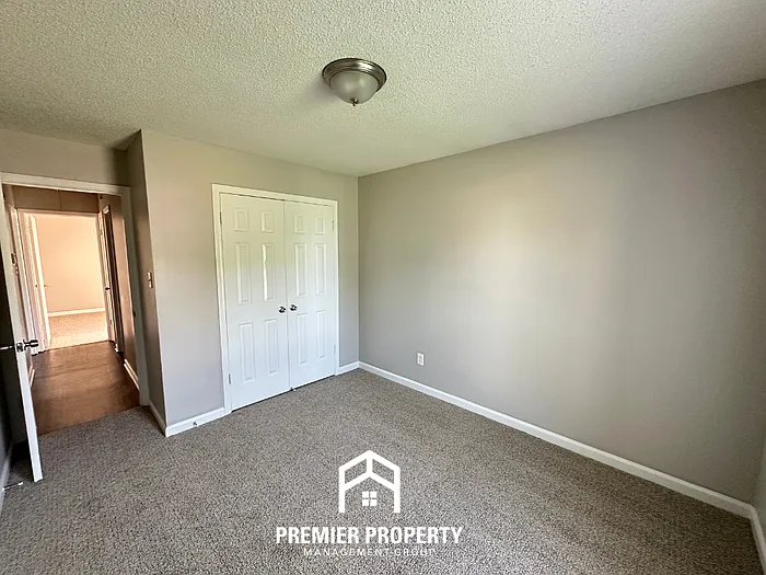 6600 Elkgate Dr — Photo 16