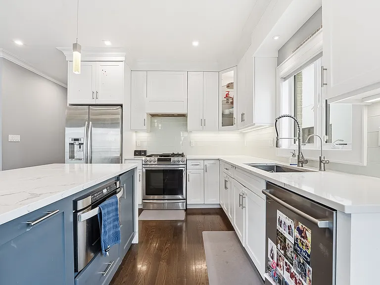 391 Lincoln Ave — Photo 4
