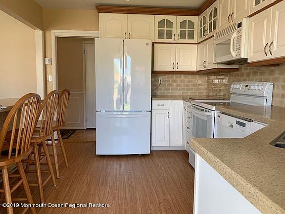 3rd image of 1180 Clydebank Ct #A