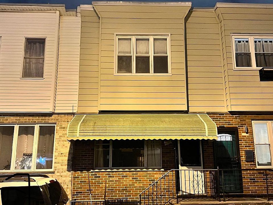 1st image of 2634 S Alder St