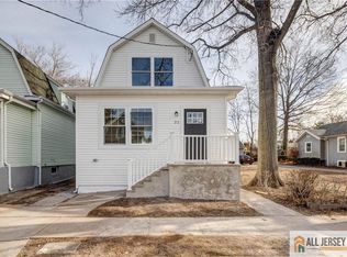 22 3rd St, Fords, NJ 08863