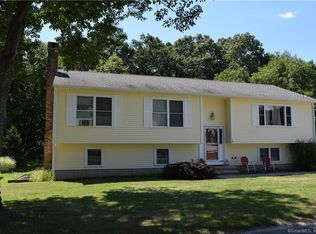 15 Prospect St, Old Lyme, CT 06371