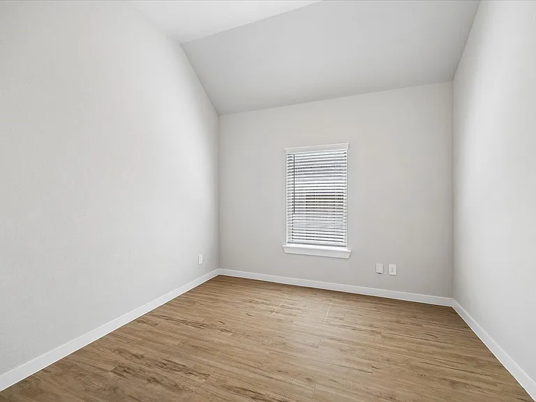 21759 Thicket Point Ln — Photo 8