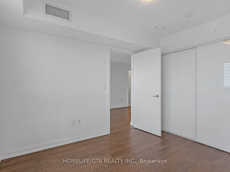 275 Village Green Sq #2421 — Photo 21