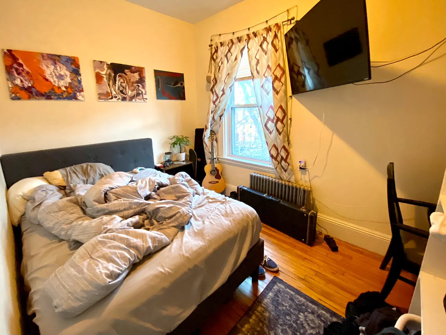 4 bed, 9999 sqft, $4,600 — Photo 4