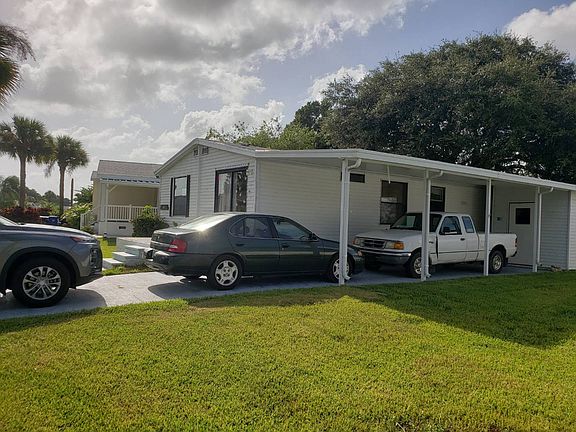 2nd image of 380 Bimini Cay Cir