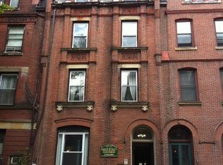 2015 Locust St APT 3R, Philadelphia, PA 19103