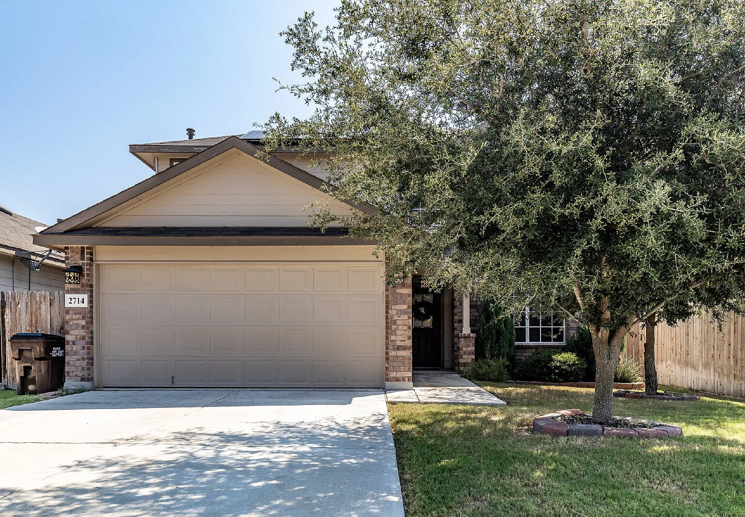 5 bed, 3.5 bath, 2791 sqft, $2,197 — Photo 2