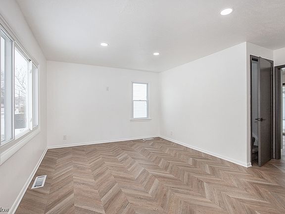 5th image of 15393 Bowfin Blvd