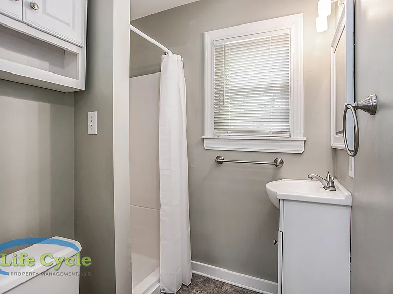 353 Atlas Ave SE #2 — Photo 7