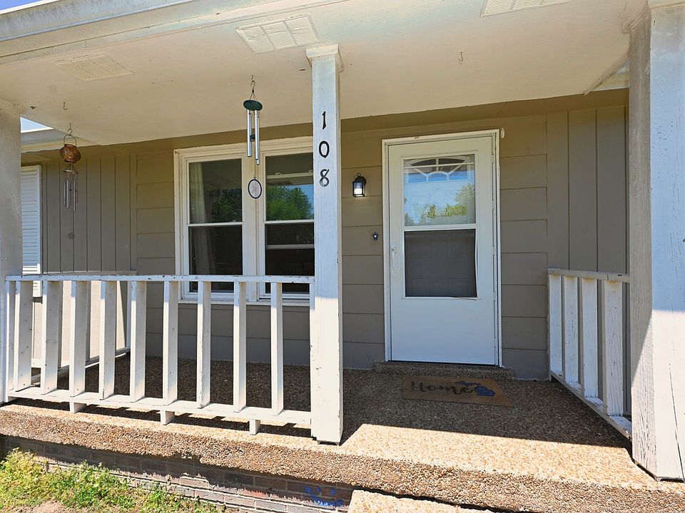 1st image of 108 Crystal Ct