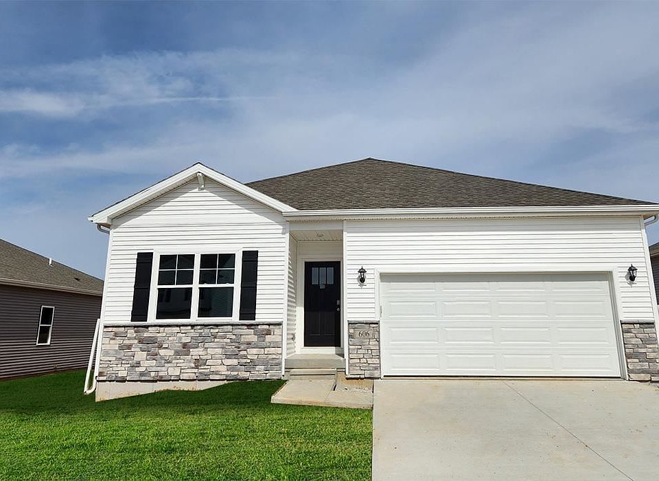 1st image of 606 E Goldfinch Dr
