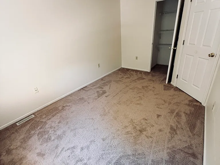 1688 Pinewind Dr — Photo 46
