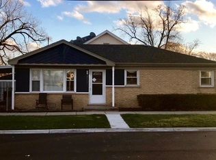 8501 Menard Ave, Burbank, IL 60459