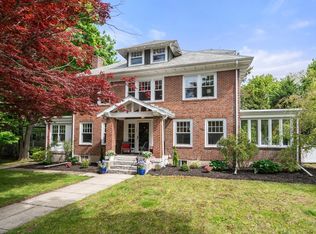 799 Commonwealth Ave, Newton, MA 02459