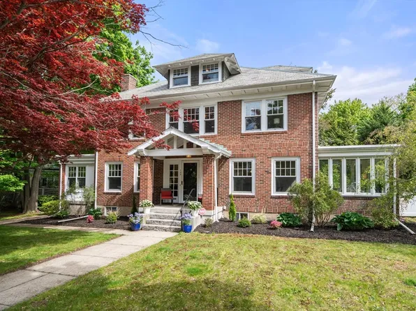 799 Commonwealth Ave, Newton, MA 02459