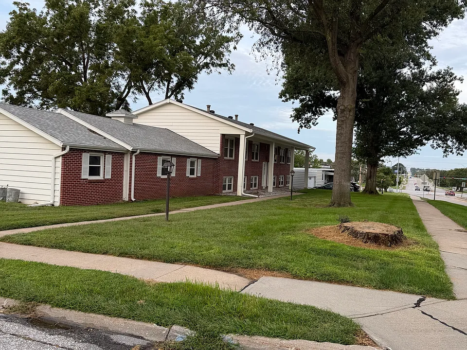 8203 Q St #3