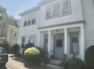 21 Thorndike St APT 1, Beverly, MA 01915