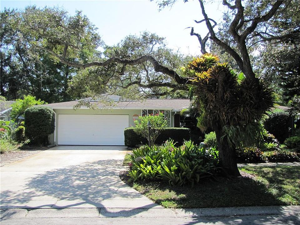 1st image of 1651 Woodridge Dr
